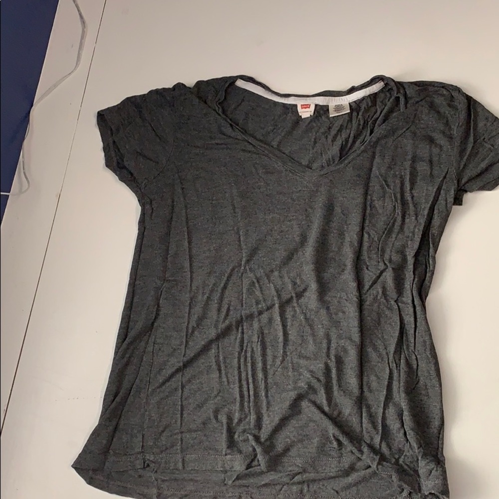 Grey v neck tee shirt